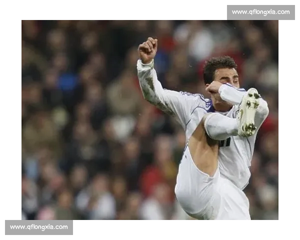 15 岁萨拉戈萨青训小将离世,皇马发文致哀 15 岁萨拉戈萨青训小将离世,皇马发文致哀